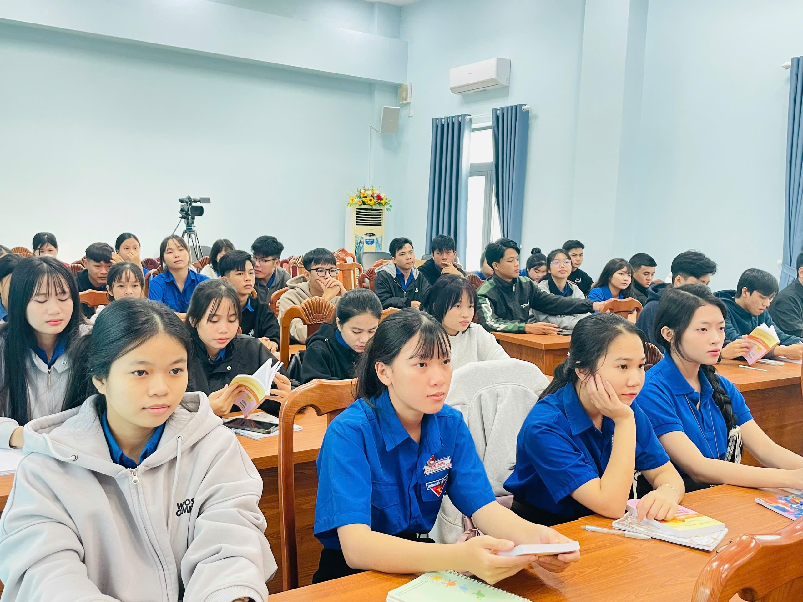 Khai giảng lớp bồi dưỡng nhận thức về Đảng đợt 1, năm 2026