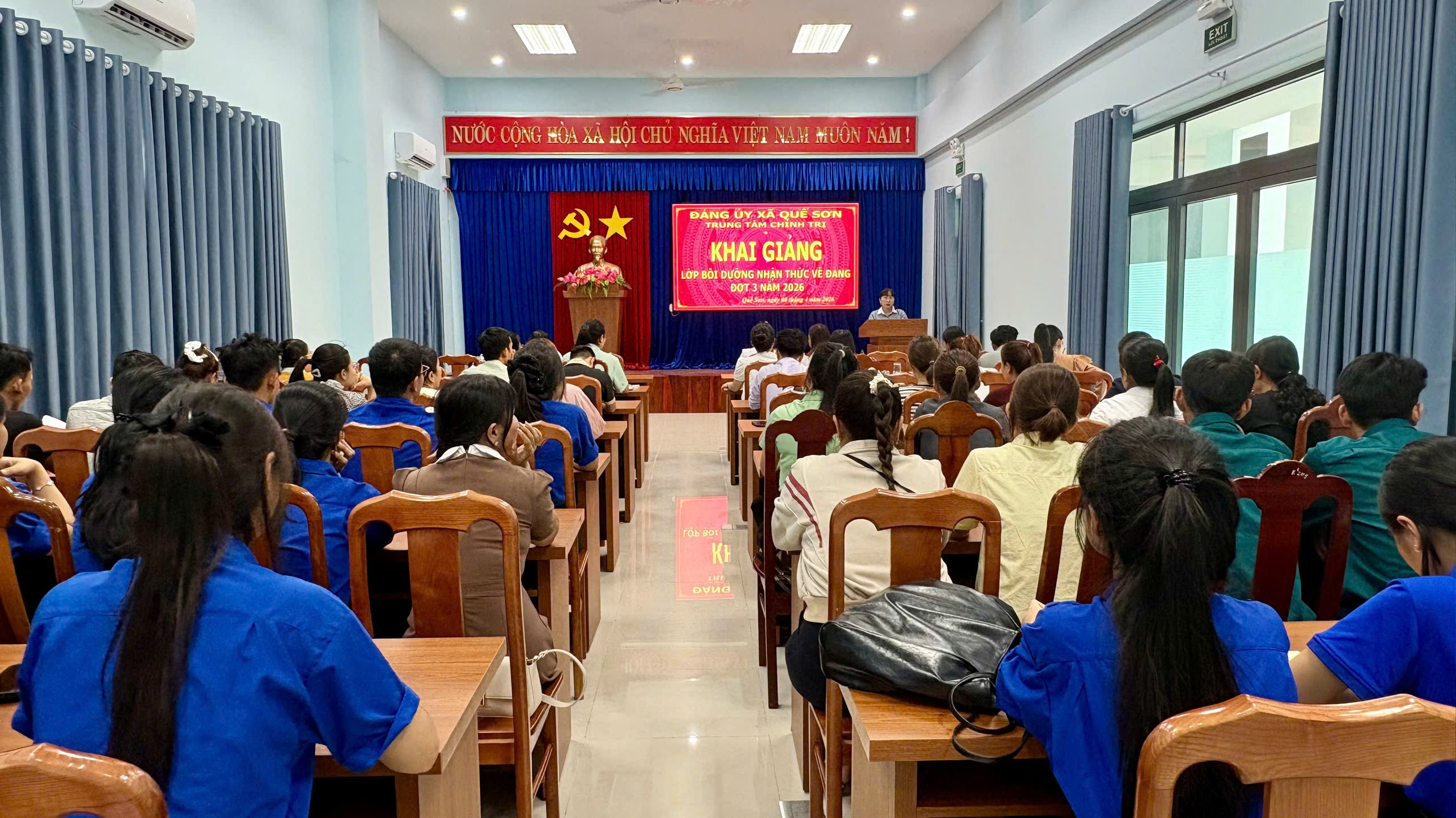 Trung tâm chính trị xã Quế Sơn khai giảng lớp Bồi dưỡng nhận thức về Đảng đợt 03, năm 2026