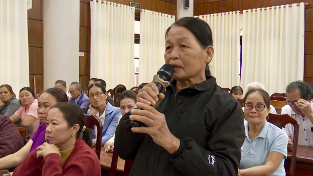 Lãnh đạo xã Quế Sơn đối thoại với cán bộ, hội viên nông dân, phụ nữ về phát triển kinh tế nông thôn giai đoạn hiện nay